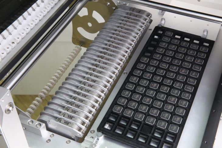 Automatic Pick And Place SMT Machine For Prototype